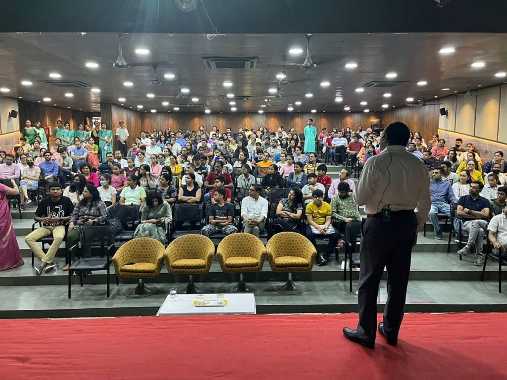 Mr. Mohit Mangal addressing Students of Anand Niketan School (Shilaj Campus)