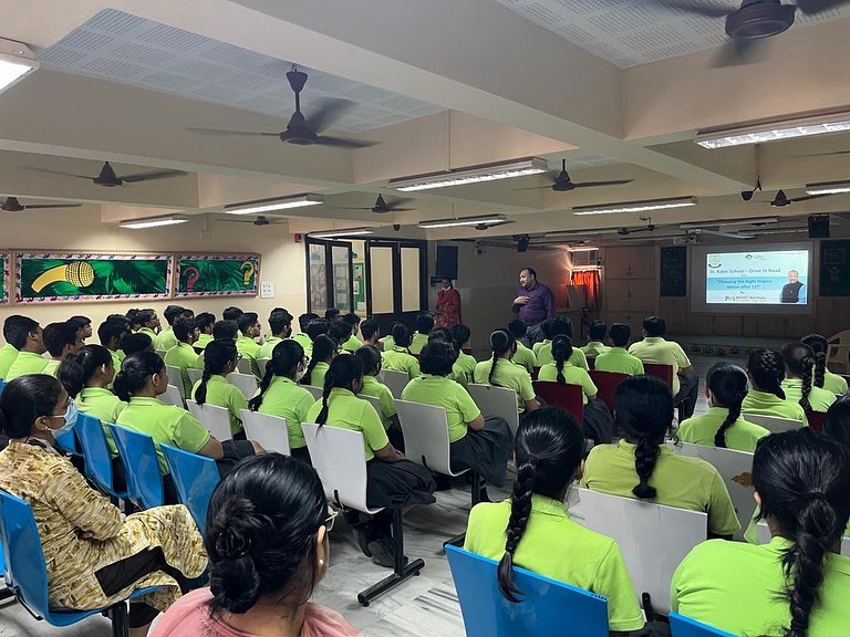 Mr. Mohit Mangal addressing Students of St. Kabir School (Drive-InCampus)